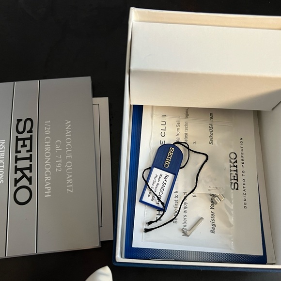 SEIKO Chronograph Quartz Black Dial Men's Watch - Picture 5 of 5